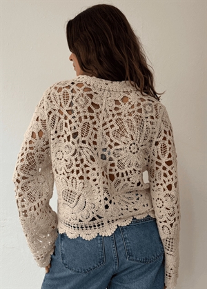 Arianna cardigan Offwhite Boii Studios 